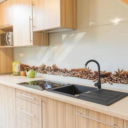 Przy Deptaku Z Miejscem Parkingowym * Polanica-Zdrój