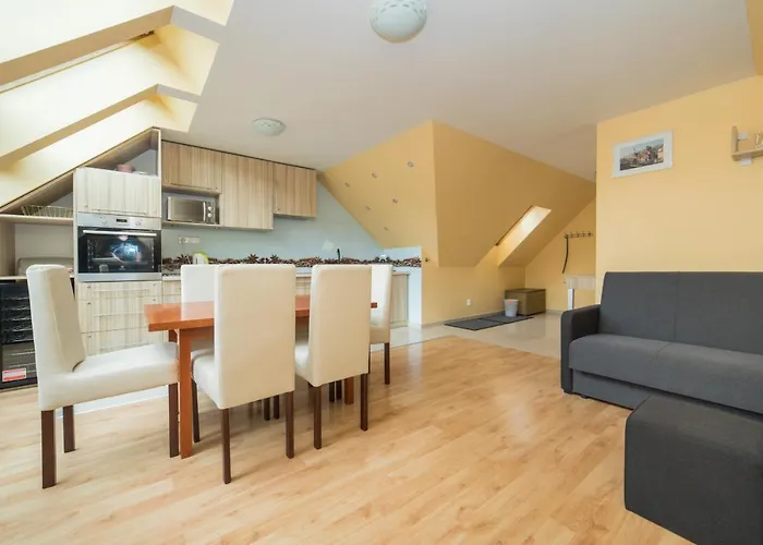 Przy Deptaku Z Miejscem Parkingowym * Polanica-Zdrój