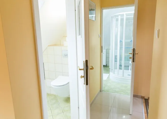 Przy Deptaku Z Miejscem Parkingowym * Polanica-Zdrój