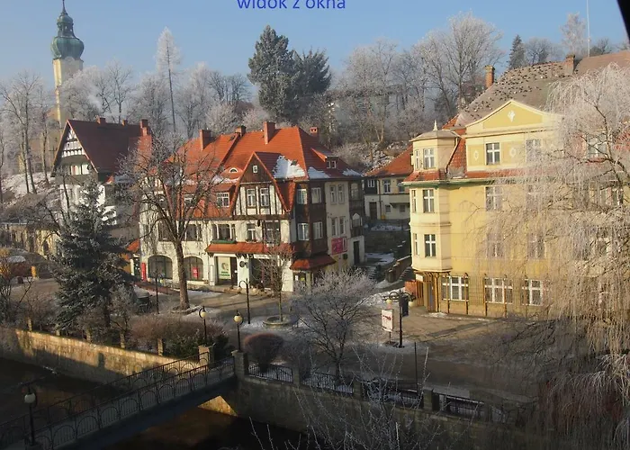 Przy Deptaku Z Miejscem Parkingowym Lejlighed Polanica-Zdrój